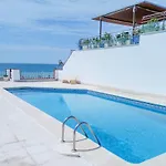 Stunning Sea Views Over Marina With Swimming Pool 펜션 시체스