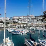 펜션 Stunning Sea Views Over Marina With Swimming Pool *