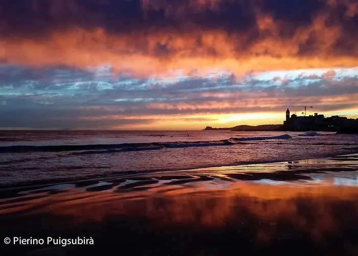 Vakantiehuis Stunning Sea Views Over Marina With Swimming Pool