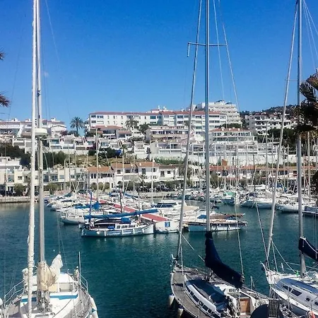 Holiday home Stunning Sea Views Over Marina With Swimming Pool *