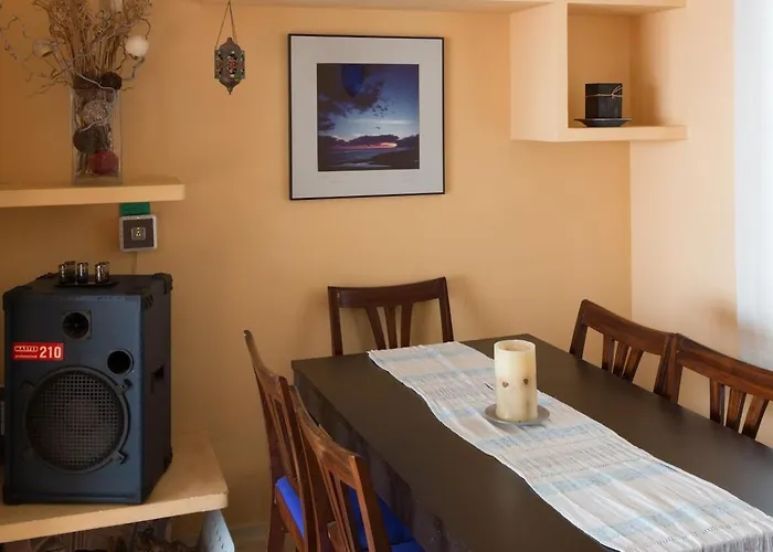 Stunning Sea Views Over Marina With Swimming Pool *