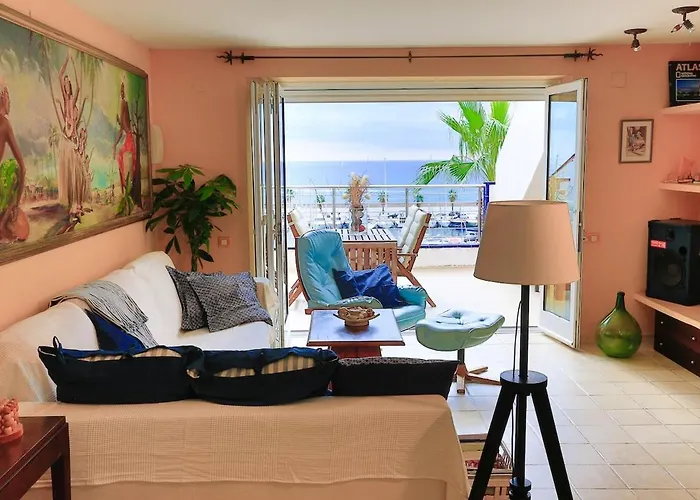 Ferienhaus Stunning Sea Views Over Marina With Swimming Pool Sitges