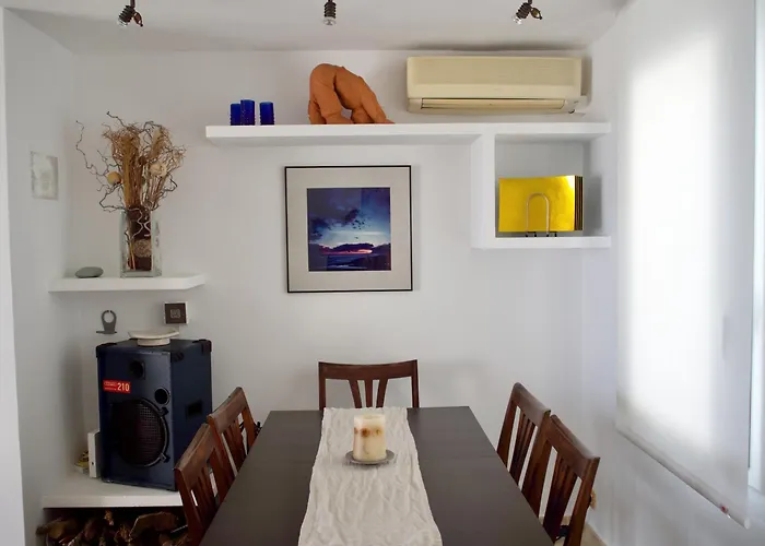 Ferienhaus Stunning Sea Views Over Marina With Swimming Pool