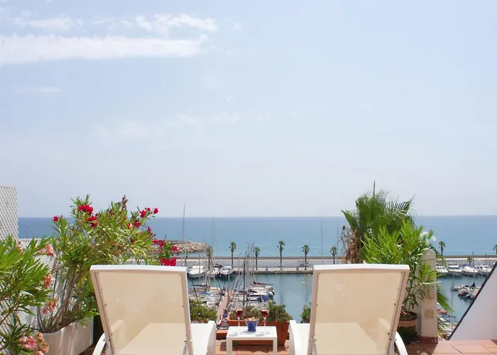 Stunning Sea Views Over Marina With Swimming Pool Ferienhaus *