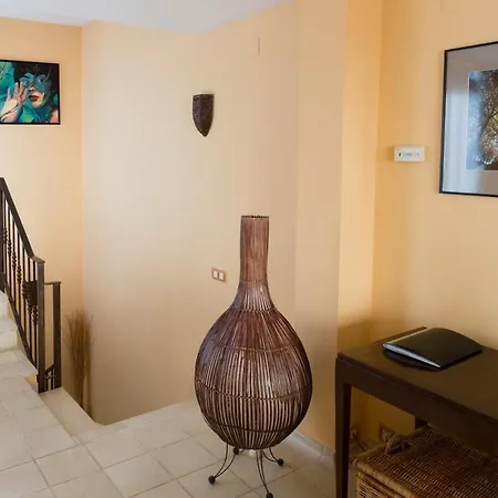 度假居 Stunning Sea Views Over Marina With Swimming Pool *