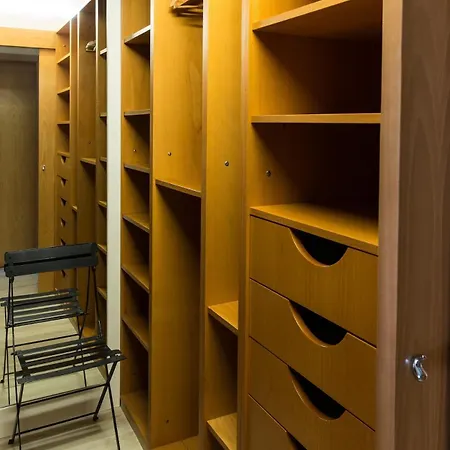 Stunning Sea Views Over Marina With Swimming Pool *