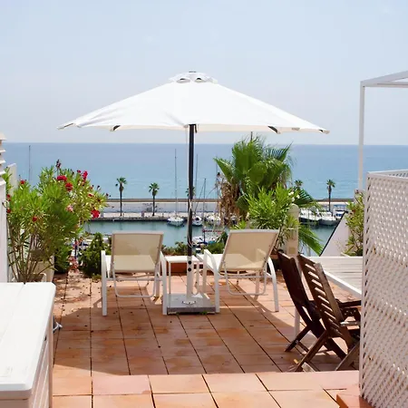 度假居 Stunning Sea Views Over Marina With Swimming Pool 锡切斯